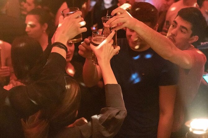 RE:PLAY Pub Crawl Belgrade - Ben Akiba White Lounge & Art Gallery: Art, Music, and Fine Cocktails