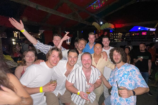 RE:PLAY Pub Crawl Belgrade - Glow Paint and Free Drinks: Enhancing the Night