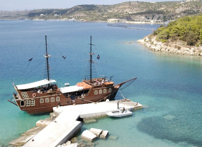 Rethymno: Mini Pirate Boat Cruise with Swimming Stop - Guided Commentary and Crew Involvement