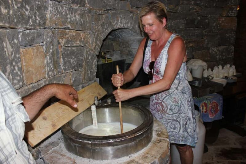 Rethymno:Mitato Shepherd Experience with Cretan Lunch & Raki - Discover the Authentic Charm of Cretan Shepherd Life