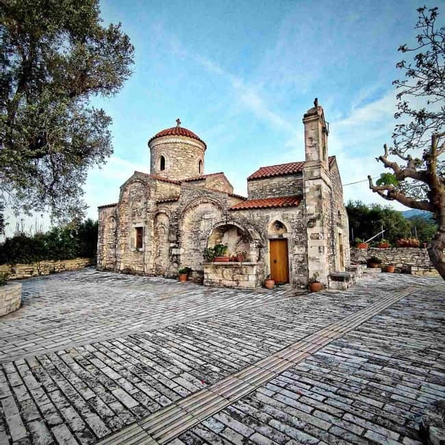 Rethymnon: Melidoni cave - Arkadi - Villages & Cooking Pies - Key Points