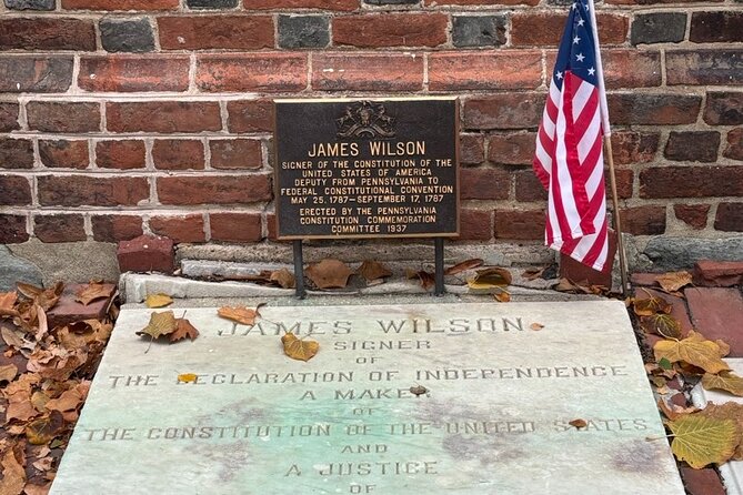 Revolutionary Philadelphia Walking Tour - Starting Point: 101 N Independence Mall W