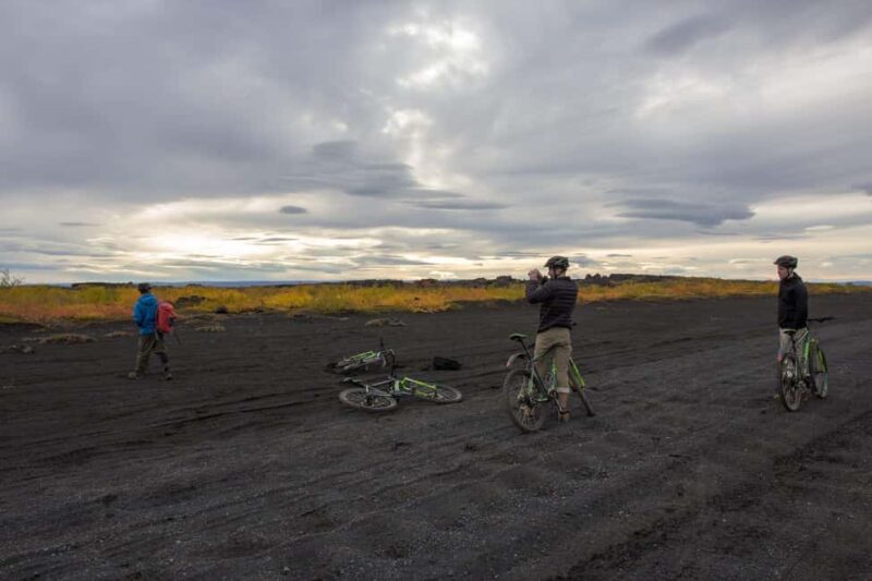 Reykjahlíð: Mývatn Nature Baths Bike Tour with Entry Ticket - Practical Details and Logistics