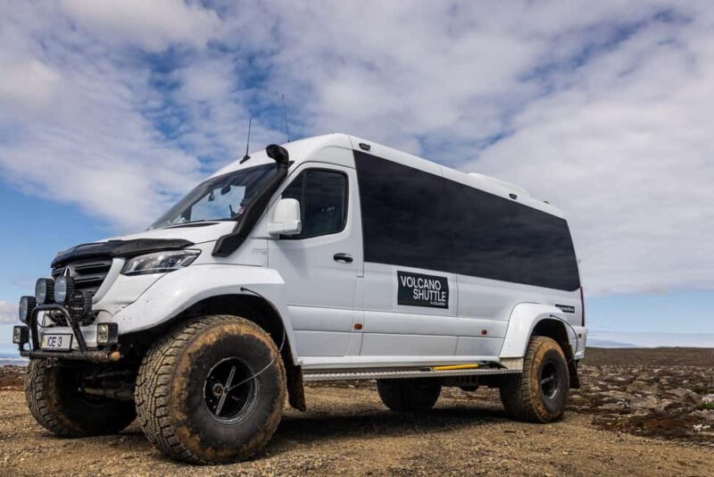 Reykjanes Peninsula: Super Jeep Volcano Shuttle Tour - Getting Up Close to the New Lava and Its Heat