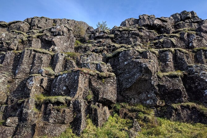Reykjanes Peninsula: Volcanos & Blue Lagoon Self-Guided Tour - The Iconic Reykjanes Lighthouse