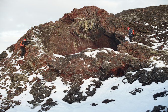 Reykjanes secret G spots - raw edition - Logistics and Group Size: Personalized Exploration