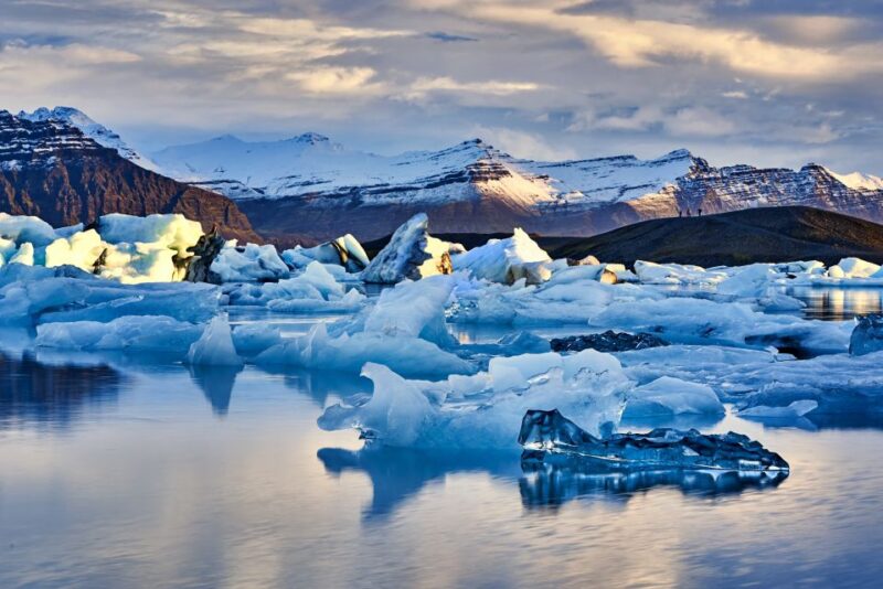 Reykjavik: 4-Day South Coast, Golden Circle, and Snæfellsnes - Exploring the South Coasts Black Sand Beaches and Glaciers
