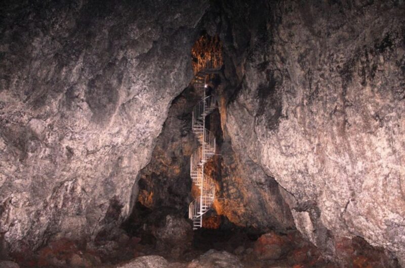 Reykjavik: 8-Day Small Group Circle of Iceland Tour Summer - Northern Lights and Night in a Countryside Village