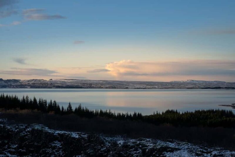 Reykjavík: Best of Golden Circle, Hidden Gems & Lava Tunnel - Witnessing the Eruption of Strokkur in Geysir