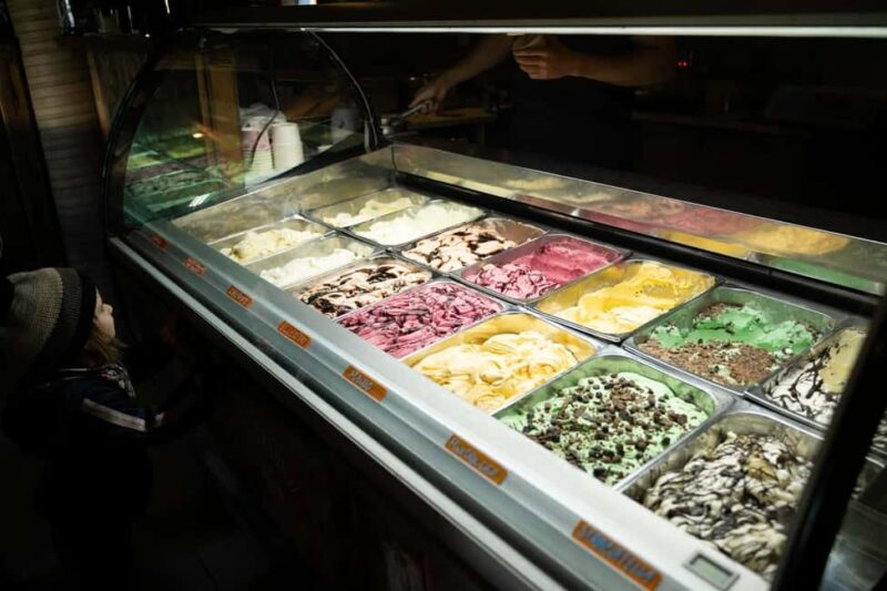 Reykjavík: Best of Golden Circle, Hidden Gems & Lava Tunnel - Farm-to-Table Lunch at Efsti-Dalur Dairy Farm