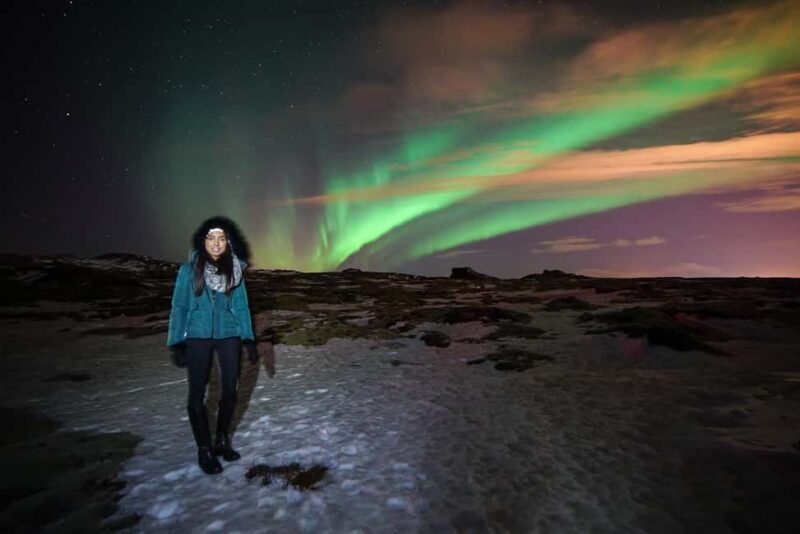 Reykjavik: Evening Lava Tunnel and Northern Lights Hunt - Logistics and Comfort During the Tour