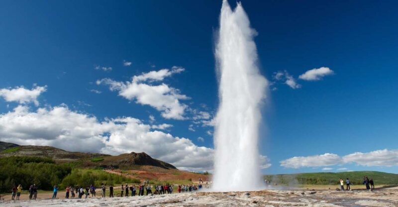 Reykjavik: Golden Circle Day Tour with optional Blue Lagoon - Marveling at Gullfoss Waterfall’s Thundering Cascade