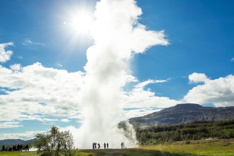 Reykjavik: Golden Circle Day Tour with optional Blue Lagoon - Frequently Asked Questions