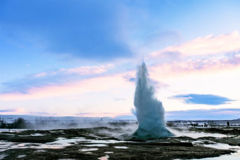 Reykjavik: Golden Circle Full-Day Tour with Kerid Crater - Suitable for First-Time Visitors and Nature Enthusiasts