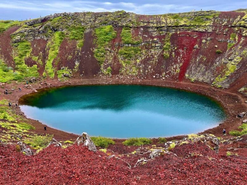 Reykjavik: Golden Circle Midnight Sun Minibus Tour - Exploring the Vivid Blue of Kerid Crater