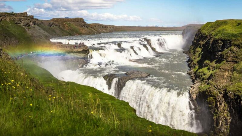Reykjavik: Golden Circle tour: Geysir, Gullfoss, Thingvellir - Exploring Thingvellir National Park: A UNESCO World Heritage Site