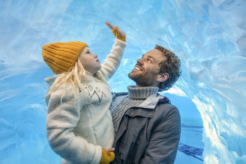 Reykjavík: Hop-On Hop-Off Bus and Perlan Museum Entry Ticket - The Perlan Museum Exhibits and Views