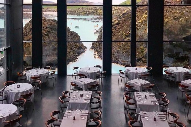 Reykjavik Iceland: Private Transfer to/from Keflavik Airport KEF - Benefits of the Wi-Fi and Music Options During Your Ride