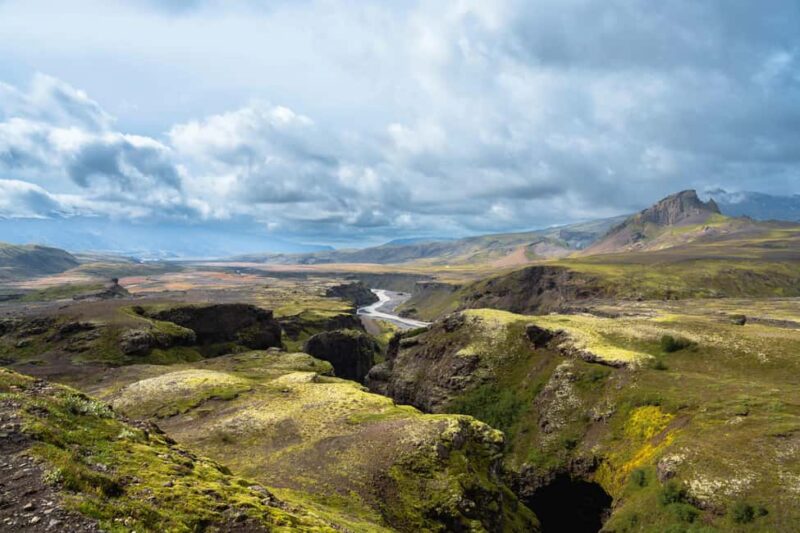 Reykjavik: Laugavegur Women-Only 4-day Hiking Tour - Traversing the Obsidian Desert at Hrafntinnusker