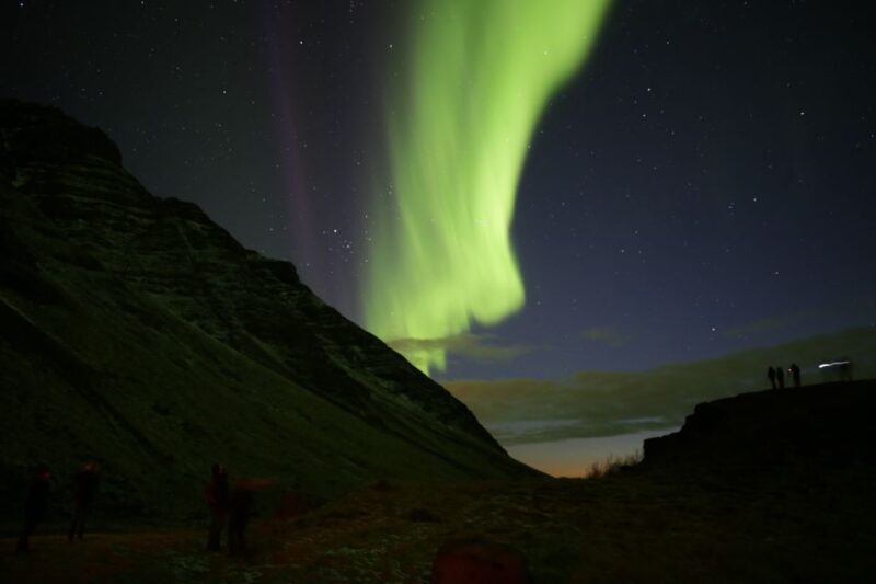 Reykjavik: Northern Lights Experience by Superjeep - The Role of the Guides and the Experience Atmosphere