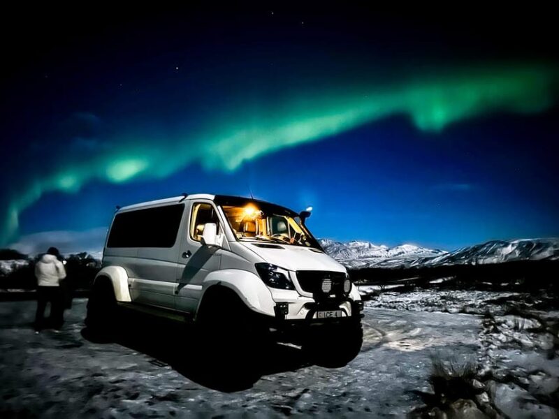 Reykjavik: Northern Lights Super Jeep Tour - Comparing This Tour to Similar Aurora Tours
