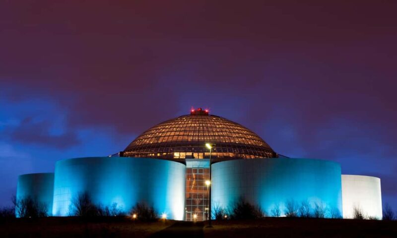 Reykjavík Platinum Tour: Heritage, Local Flavours & Perlan - The Perlan Museum: Natural Wonders and City Views