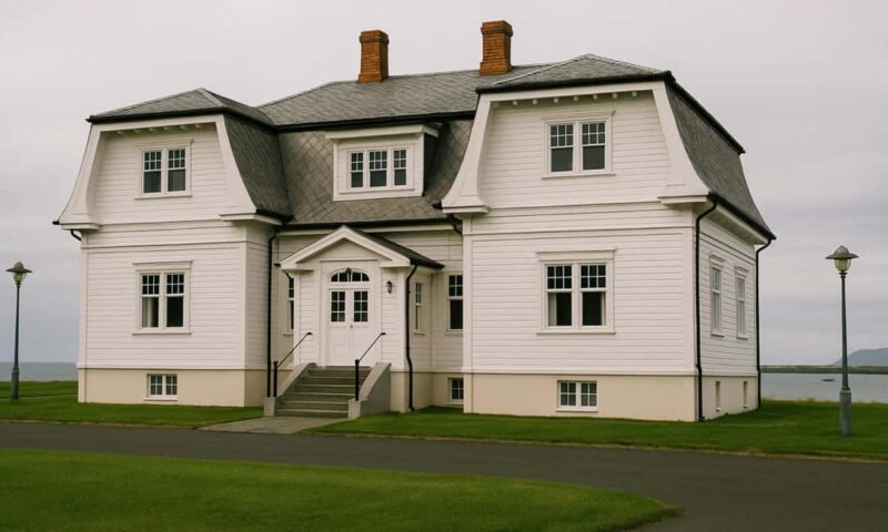 Reykjavík Platinum Tour: Heritage, Local Flavours & Perlan - Practical Details: Transportation, Pacing, and Comfort