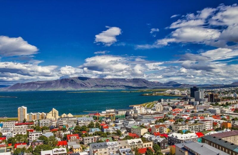Reykjavik: Private 3-Hour Walking Tour for Seniors - Languages and Accessibility for Seniors