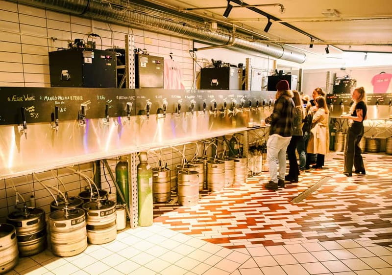 Reykjavik: Private Food and Beer Tour with a Local Guide - Coffee Break and Food at a Cozy Spot