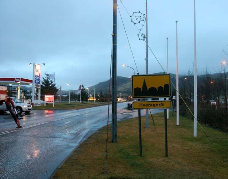 Reykjavik: Private Golden Circle & Blue Lagoon Tour - Unwinding at the Blue Lagoon’s Geothermal Waters