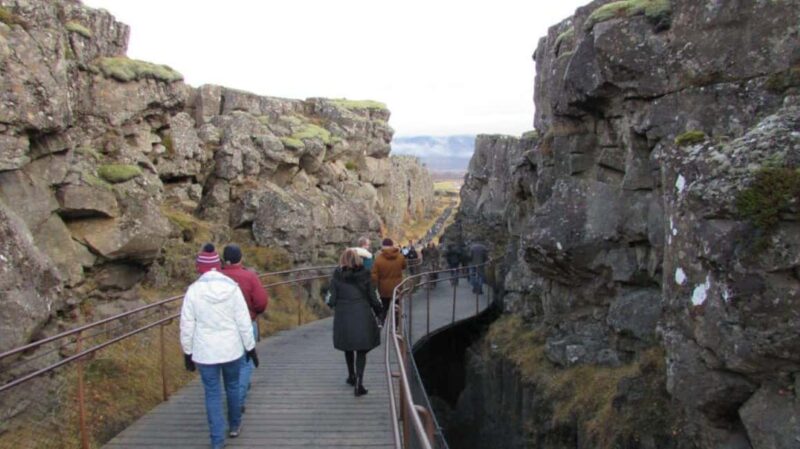 Reykjavik: Private Golden Circle & Blue Lagoon Tour - Comfortable Private Transportation and Expert Guidance