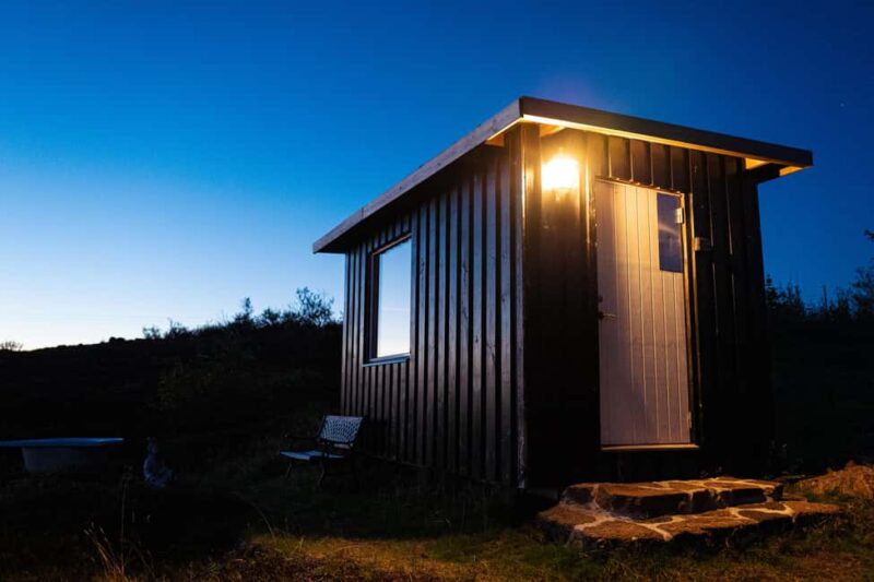 Reykjavík: Private Northern Lights Tour & Sauna Experience - Experiencing the Handcrafted Sauna with a View