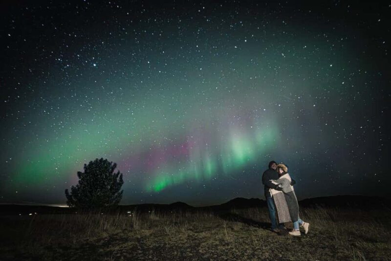 Reykjavík: Private Northern Lights Voyage with Guide - Key Points