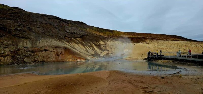 Reykjavik: Reykjanes Luxury Private Tour with Local Guide - The Private Pickup and Comfortable Transportation in Reykjavik