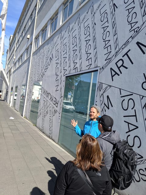 Reykjavik: Street Art Walking Tour - A Wide Range of Street Art Styles and Sizes