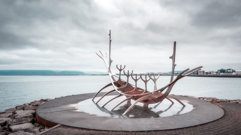 Reykjavik: The Icelandic Woman Private Walking Tour - Starting Point Outside Hlöllabátar