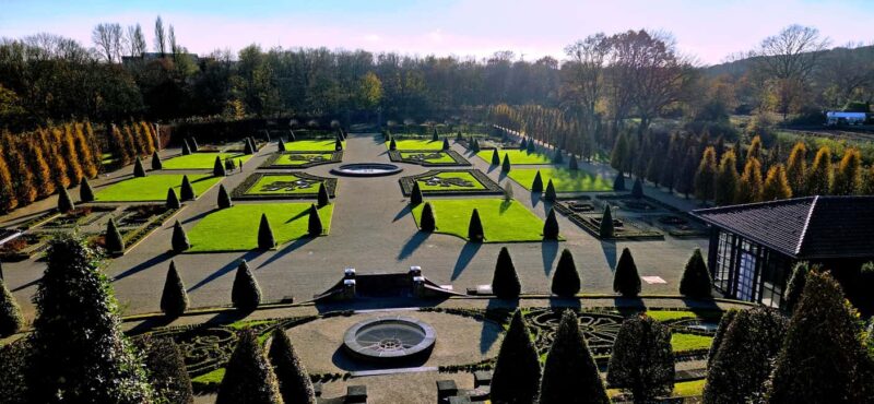 Rheinberg: Lower Rhine Off-the-Beaten-Path Walking Tour - Reflecting on WWII at the Commonwealth War Cemetery and Rheinwiesenlager