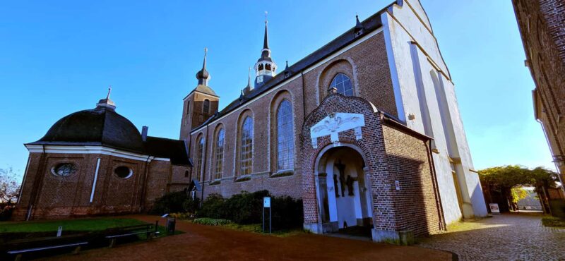 Rheinberg: Lower Rhine Off-the-Beaten-Path Walking Tour - Scenic Walk Along the Rhine Embankment in Orsoy