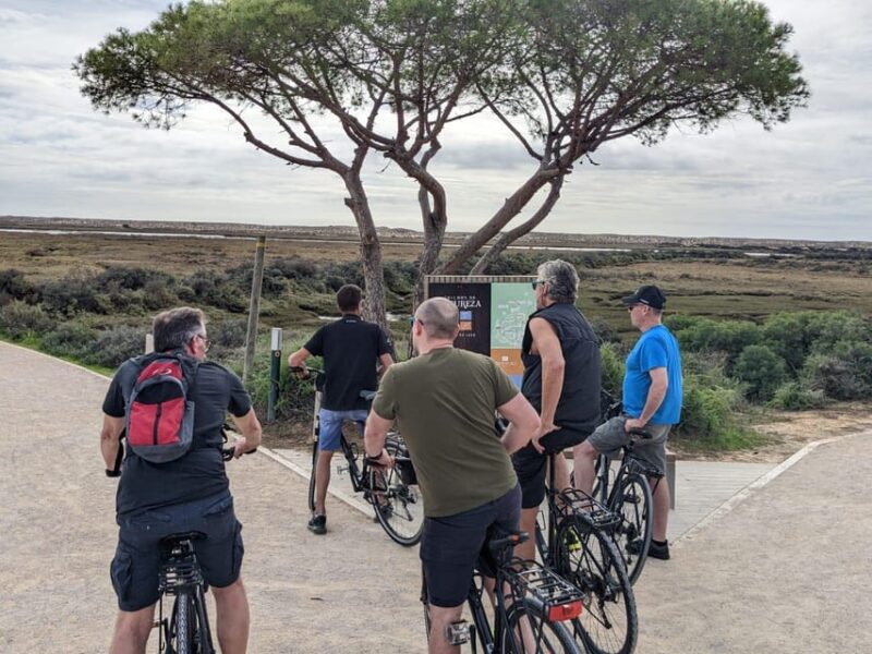 Ria Formosa: Guided Bike Tour (3h), Início na Quinta do Lago - The Role of the Guide in Enriching the Experience
