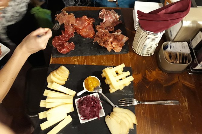 Rialto food tour and gelato tasting with local - Key Points