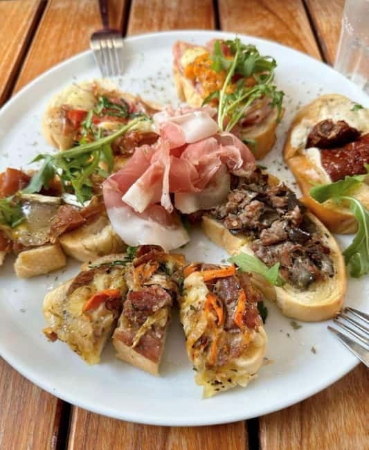 Rialto Street Food Tour & Stories: A Taste of Venice - Tasting the Best of Venetian Cuisine in Bacari and Bars