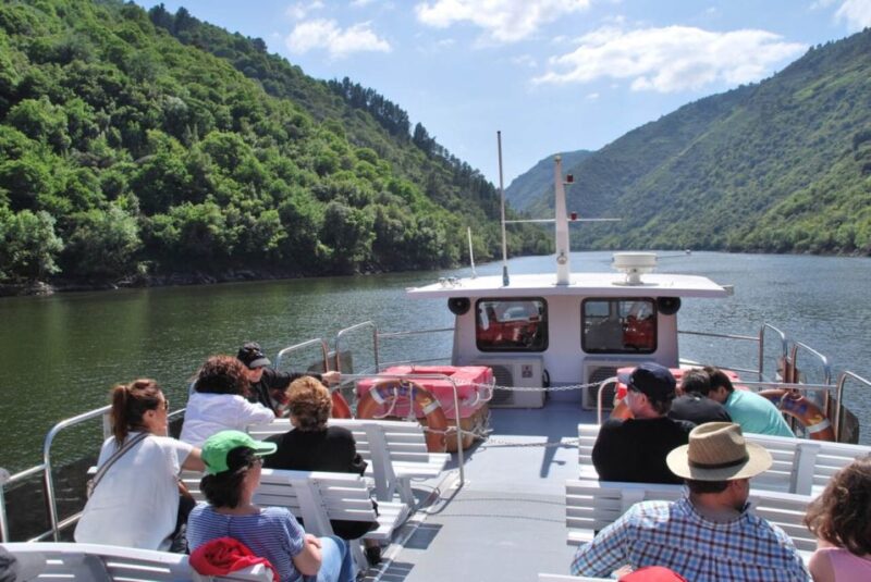 Ribeira Sacra & Ourense Day Tour with Catarmaran Cruise - Return Journey and Practical Details