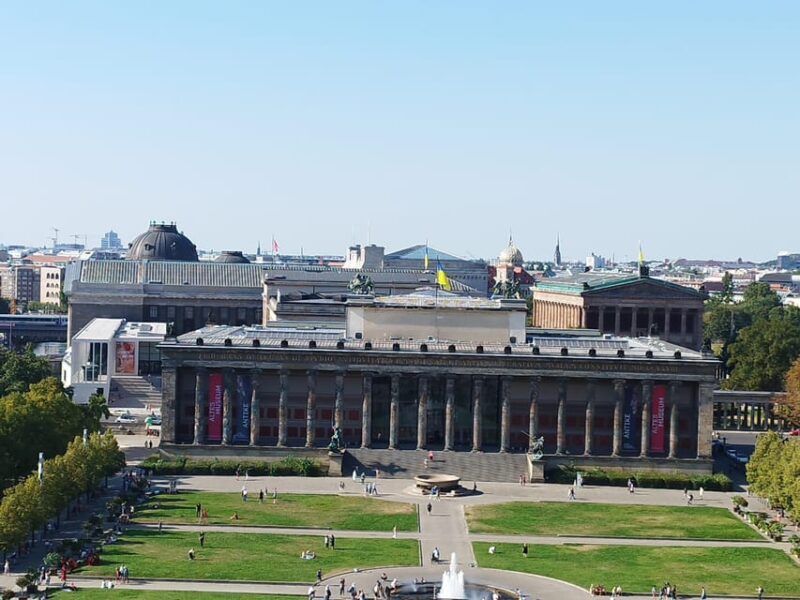 Rickshaw shared Guide Tour in small groups - How the Tour Balances Accessibility and Engagement