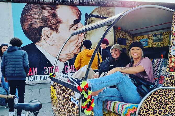 Rickshaw Tours Berlin - Groups of up to 16 people with several rickshaws - The Modern German Chancellery