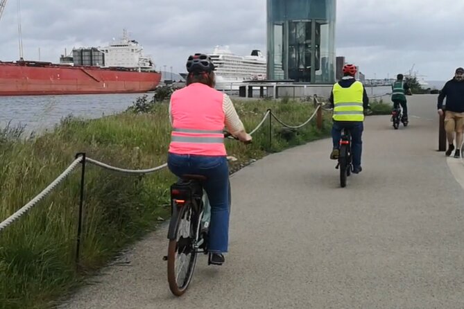 Ride Belfast in Style with an E Bike Tour - Perfect for Families, First-Time Visitors, and Outdoor Enthusiasts
