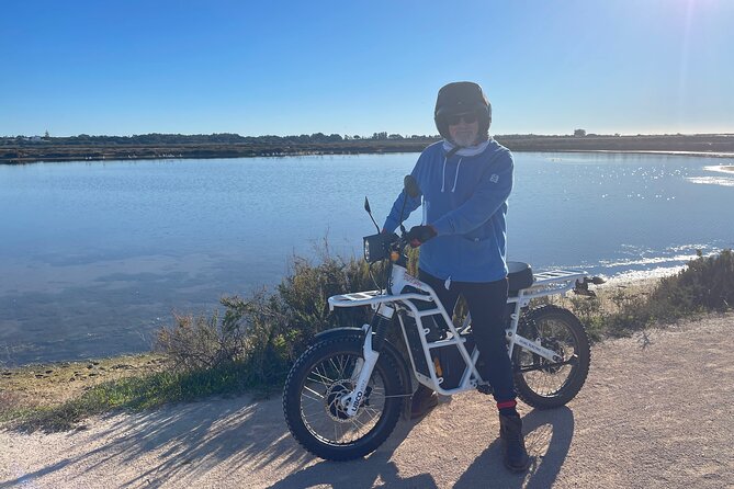 Ride through Paradise: Faro Island Electric E bike Tour - The Guide: Friendly, Knowledgeable, and Reassuring