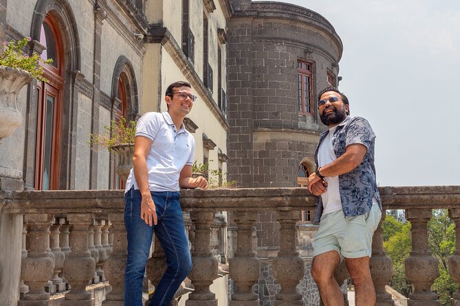 Riding a bike in Reforma & Chapultepec - Discovering Reforma Avenue’s Most Famous Monuments