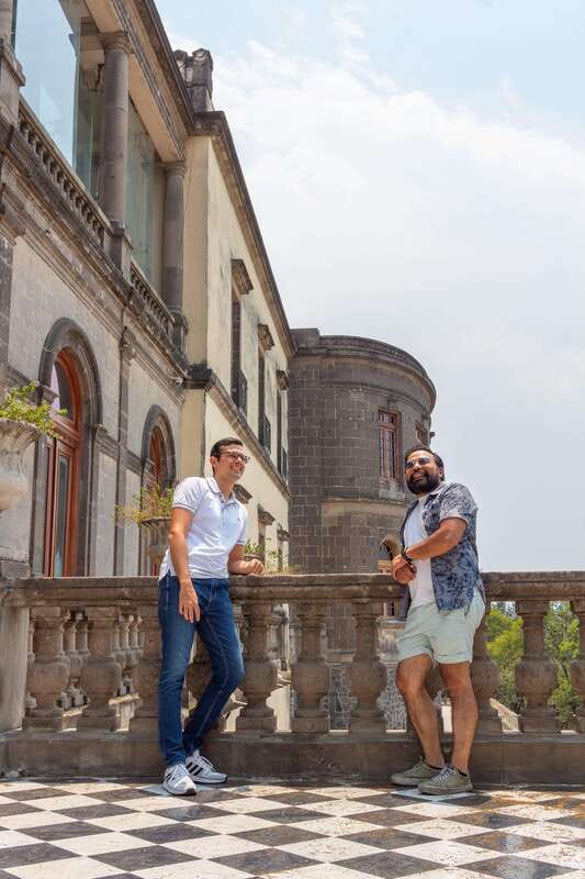 Riding Bikes in Reforma & Chapultepec - Visiting Angel de la Independencia and Reforma Avenue