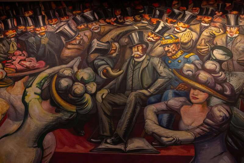 Riding Bikes in Reforma & Chapultepec - Visiting the Castillo de Chapultepec: Murals, Rooms, and Views