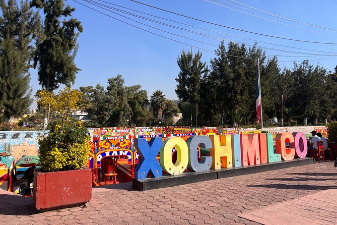 Riding Boats + Tacos+ Frida Kahlo's neighborhood (private tour) - Exploring Coyoacán’s Artistic & Historic Sights